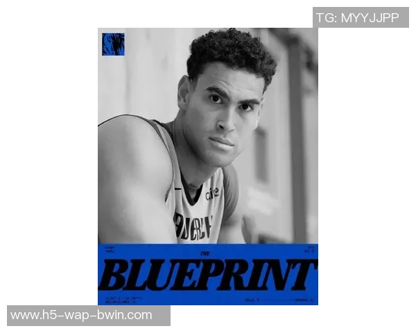 德怀特鲍威尔以身作则展现职业素养引领球队奋发向上 德怀特鲍威尔以身作则展现职业素养引领球队奋发向上